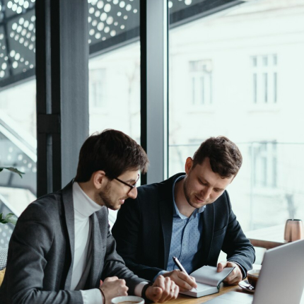 people-img content-image